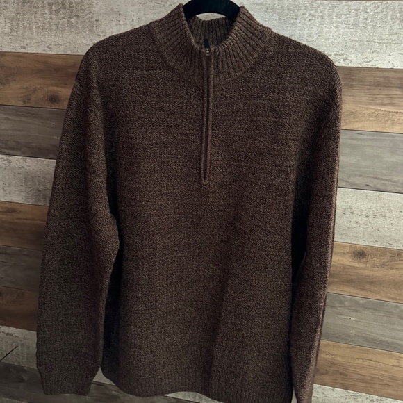 The Territory Ahead Men's L Brown Quarter Zip Sweater